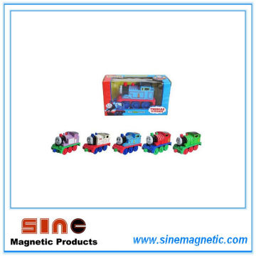 Alloy Return Magnetic Thomas Locomotive Toy with Light and Sound